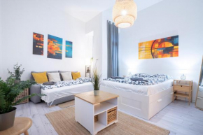 Studio In The Heart Of Party District KA28